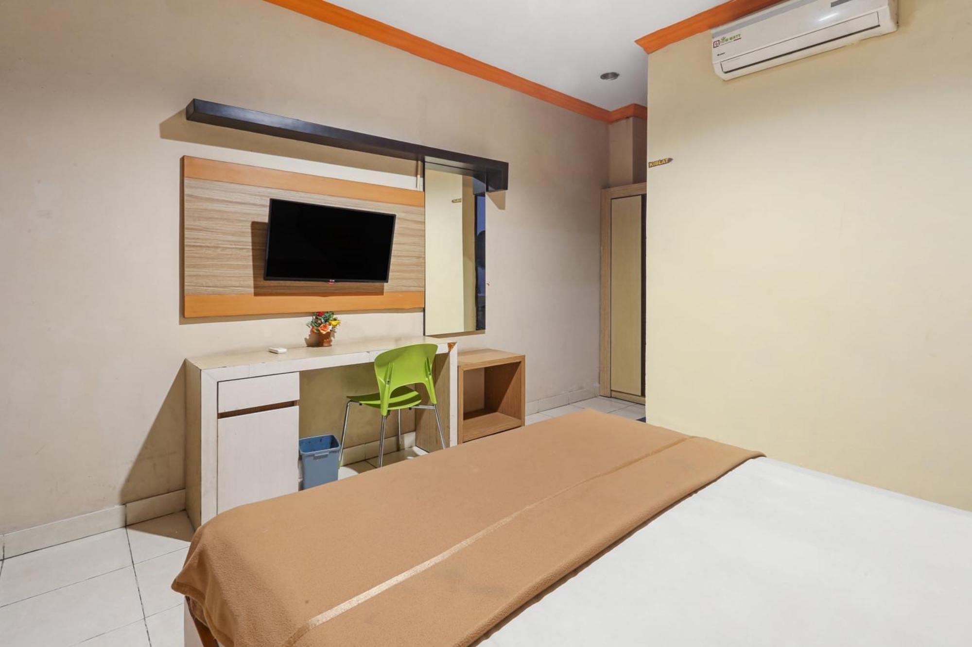 Collection O 93163 Hotel Grand Kartika Parepare Kültér fotó