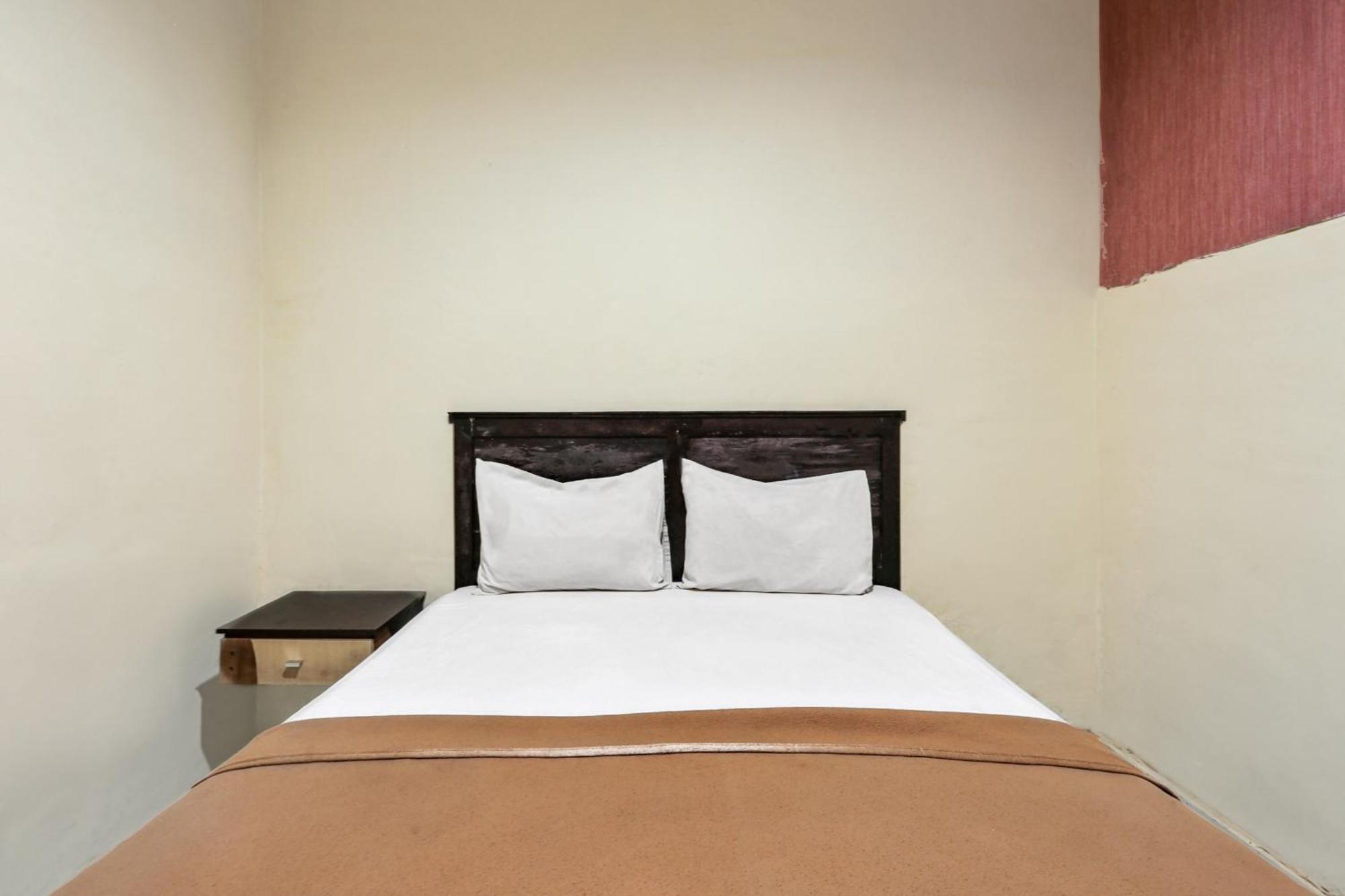 Collection O 93163 Hotel Grand Kartika Parepare Kültér fotó